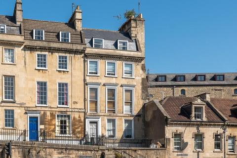 2 bedroom flat to rent, Walcot Parade, Bath BA1