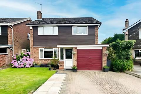 4 bedroom detached house for sale, Clifton Crescent, Solihull, B91