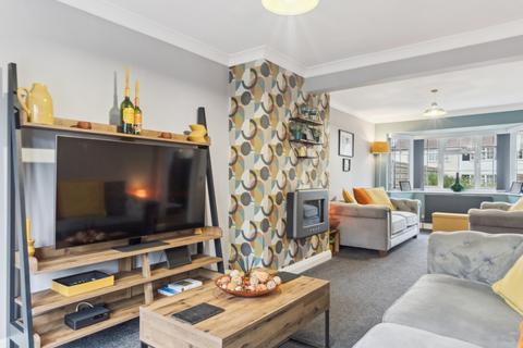 335 Longstone Road, Iver, SL0 0RN