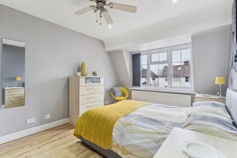 335 Longstone Road, Iver, SL0 0RN