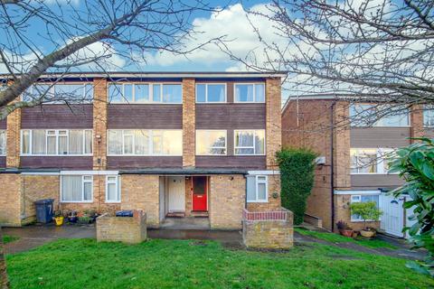 3 bedroom maisonette for sale, Ashdown Drive, Borehamwood