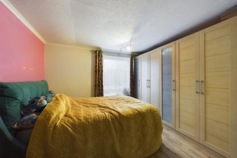 3 Fairfields, Thetford, IP24 1JL