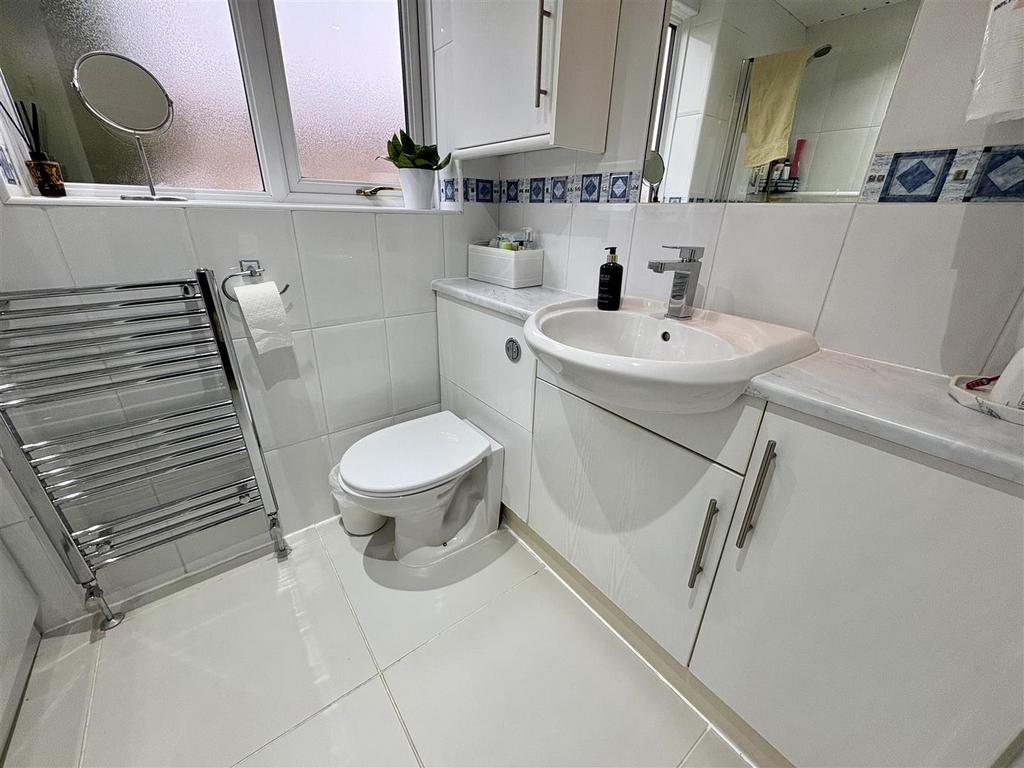 Bramleys Estate Agents - Moorlands Road - Greetlan