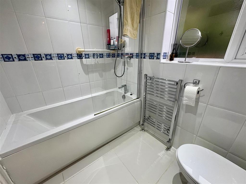 Bramleys Estate Agents - Moorlands Road - Greetlan