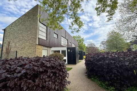 14 Westfield, Ashtead, KT21 1RH