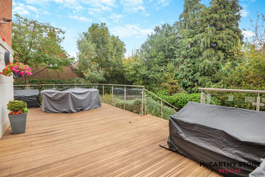 8626572-exterior11.jpg