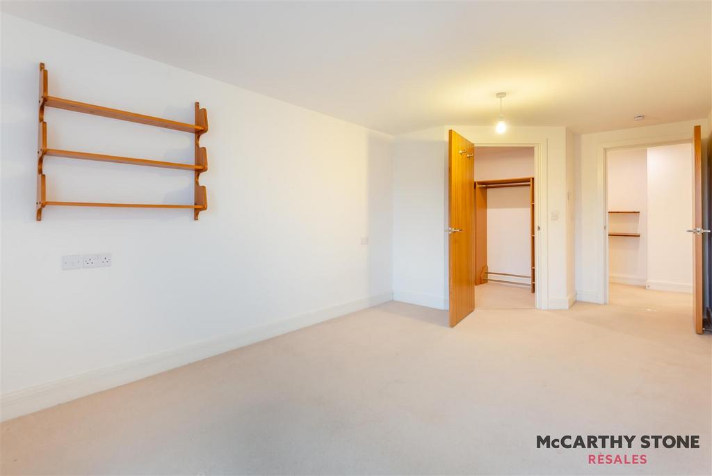 8626572-interior10.jpg
