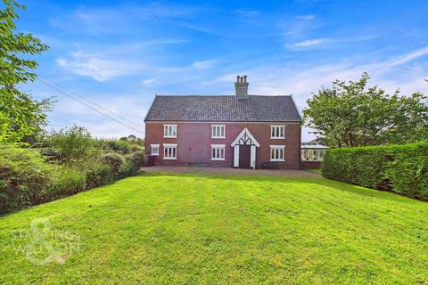 5 bedroom detached house for sale, The Street, Weybread, Diss