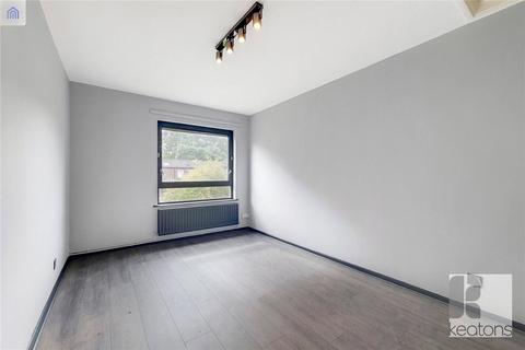 18 Albury Street, London, SE8 3PS