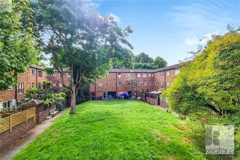 18 Albury Street, London, SE8 3PS