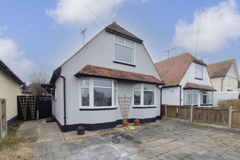 4 bedroom chalet for sale, Douglas Road, Herne Bay, CT6