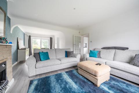 87 Laurel Way, London, N20 8HT