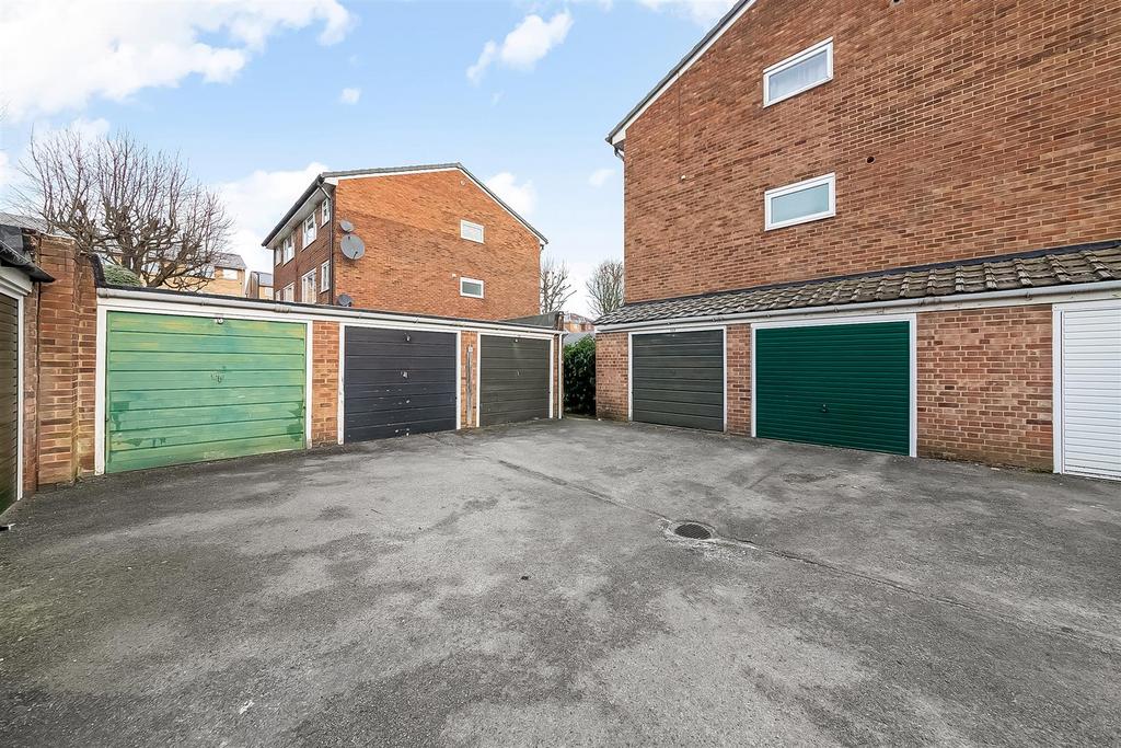 Garage En Bloc