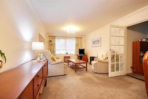 2 bedroom apartment for sale, Austin Court, Village Road, Enfield, EN1