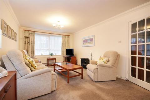 2 bedroom apartment for sale, Austin Court, Village Road, Enfield, EN1