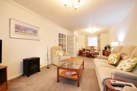 2 bedroom apartment for sale, Austin Court, Village Road, Enfield, EN1