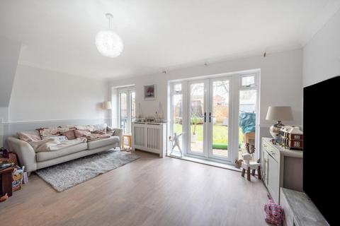 4 bedroom semi-detached house for sale, Aylesbury,  Buckinghamshire,  HP21