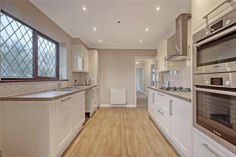 9 Dunmow Gardens, West Horndon, Brentwood, CM13 3NL