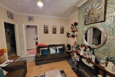 3 bedroom terraced house for sale, Luton LU2