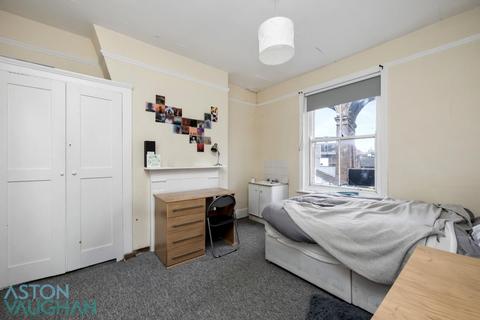 3 bedroom apartment to rent, Ditchling Rise, Brighton BN1