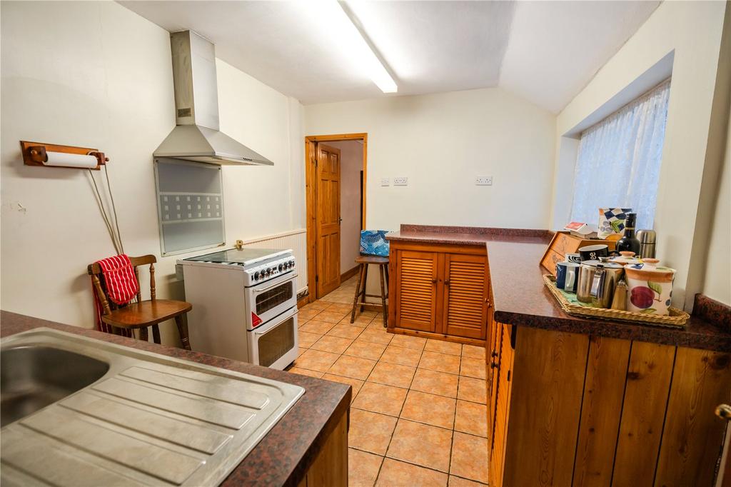 Kitchen (2)