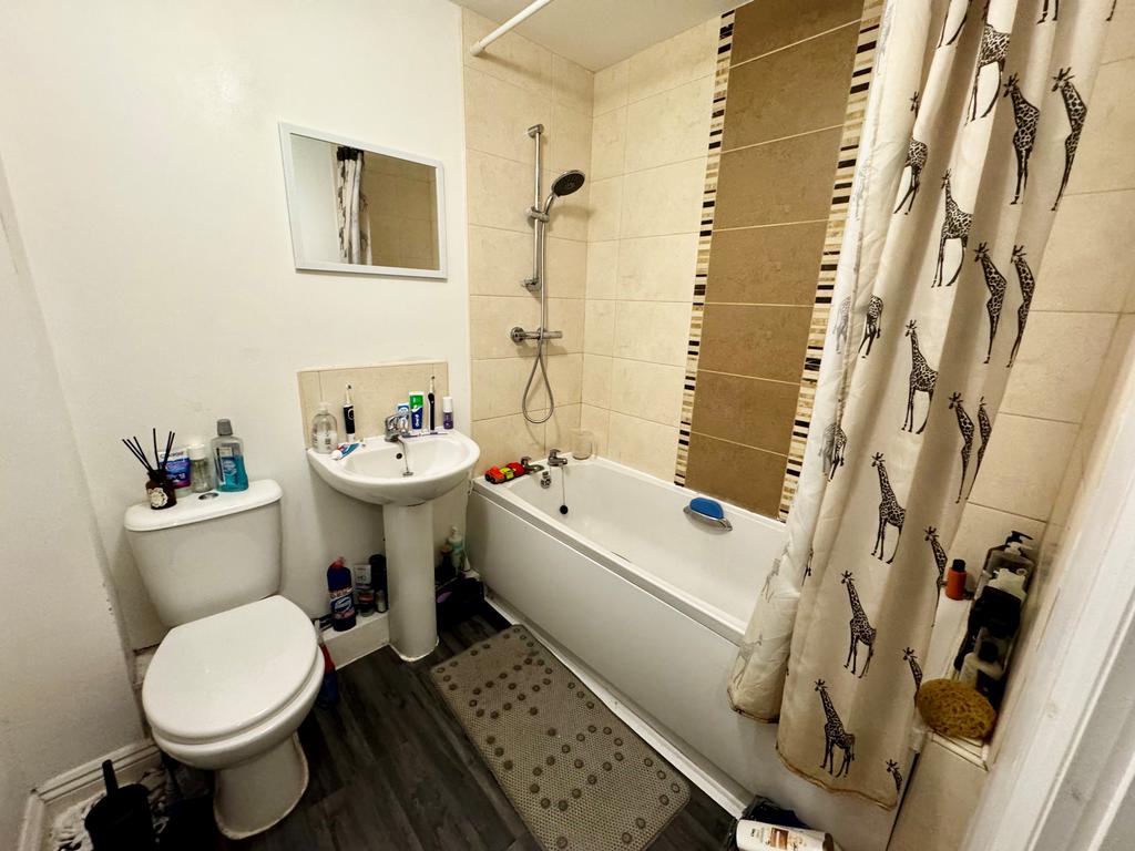 Bathroom &amp; Toilet