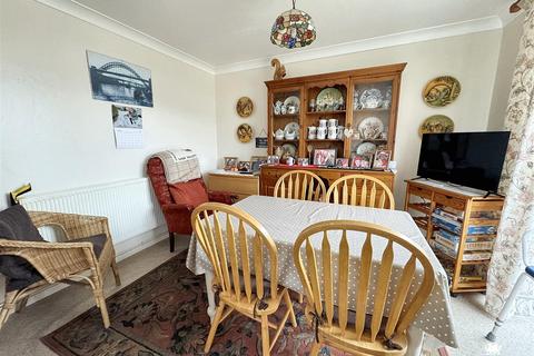 70 Ger Y Gwendraeth, Kidwelly, SA17 4TU