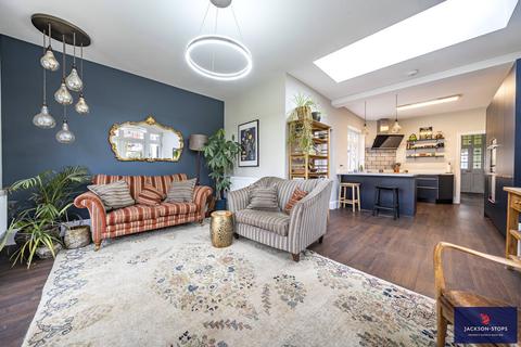 6 bedroom semi-detached house for sale, Abington Park Crescent, Abington, Northampton, NN3