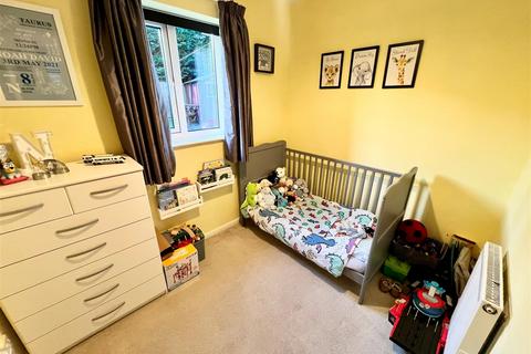 46 Crimscote Close, Shirley, Solihull, B90 4TT