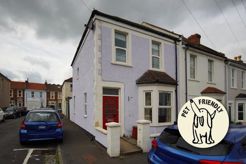 2 bedroom end of terrace house to rent, Crowther Street, Bristol BS3