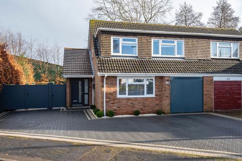 64a Lightsfield, Oakley, Basingstoke, RG23 7BY
