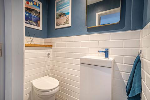 64a Lightsfield, Oakley, Basingstoke, RG23 7BY