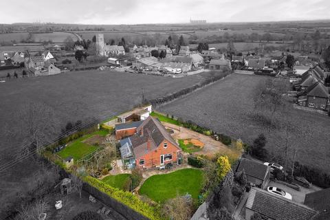 6 bedroom detached bungalow for sale, Stone Lea, Top Street, Newark, Nottinghamshire