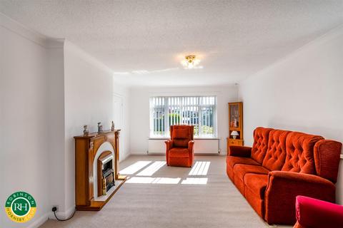 15 The Close, Branton, Doncaster, DN3 3LX