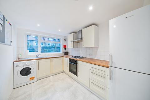 4 bedroom end of terrace house to rent, London SE15