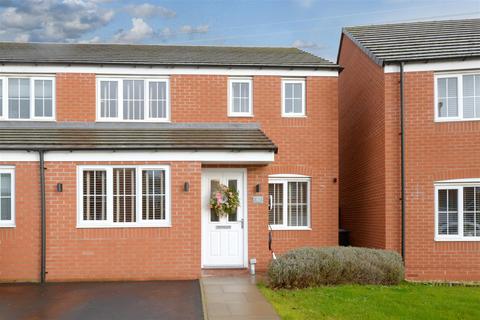 4 bedroom semi-detached house for sale, Lancer Road, Archery Fields, Shrewsbury