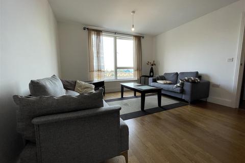 2 bedroom apartment to rent, Falcon Drive, Cardiff