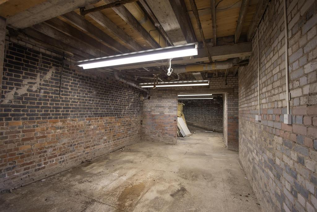 Basement 2.jpg