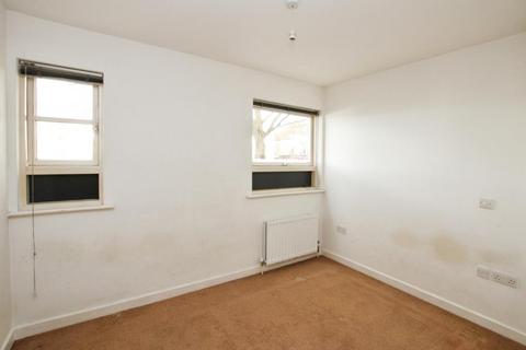 2 bedroom flat to rent, Church Road, Bristol BS5