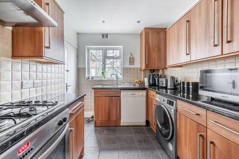 2 bedroom flat for sale, Herga Court, Harrow on the Hill, Harrow, HA1