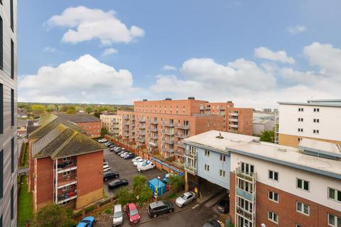 1 bedroom flat for sale, Slough Berkshire,  SL2,  SL2