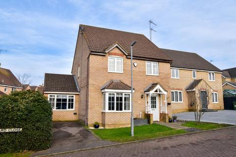 4 bedroom detached house for sale, Coulthard Close, Towcester, NN12