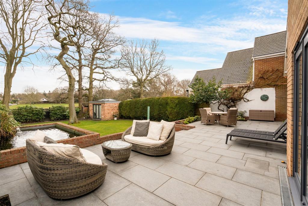 64 Woodlea Drive 19.JPG