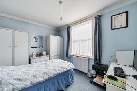 8 Cedar Road, London, NW2 6SR