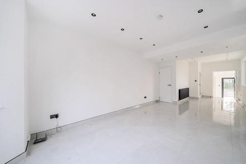 4 bedroom end of terrace house for sale, Wood Street, Barnet, EN5