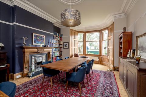 90 Craiglea Drive, Edinburgh, EH10 5PH