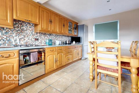 3 bedroom semi-detached house for sale, Channel View, Pontypool