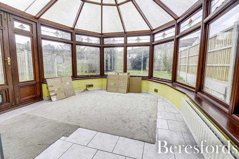 28 Cornwall Road, Pilgrims Hatch, Brentwood, CM15 9LX
