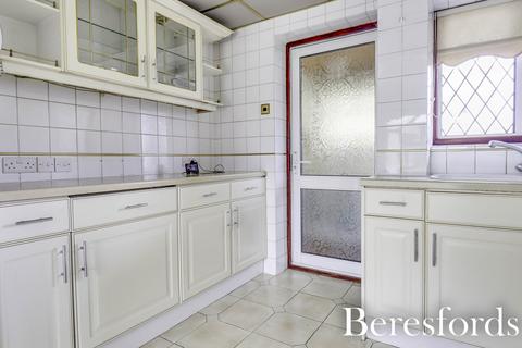 28 Cornwall Road, Pilgrims Hatch, Brentwood, CM15 9LX