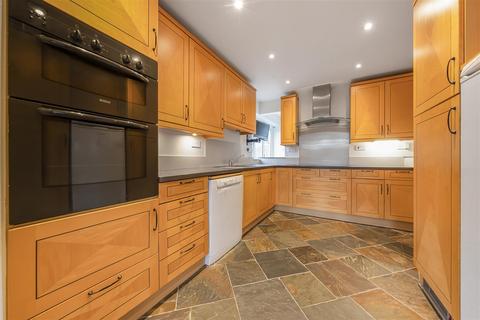 1 Ash Copse, Bricket Wood, St Albans, AL2 3YA